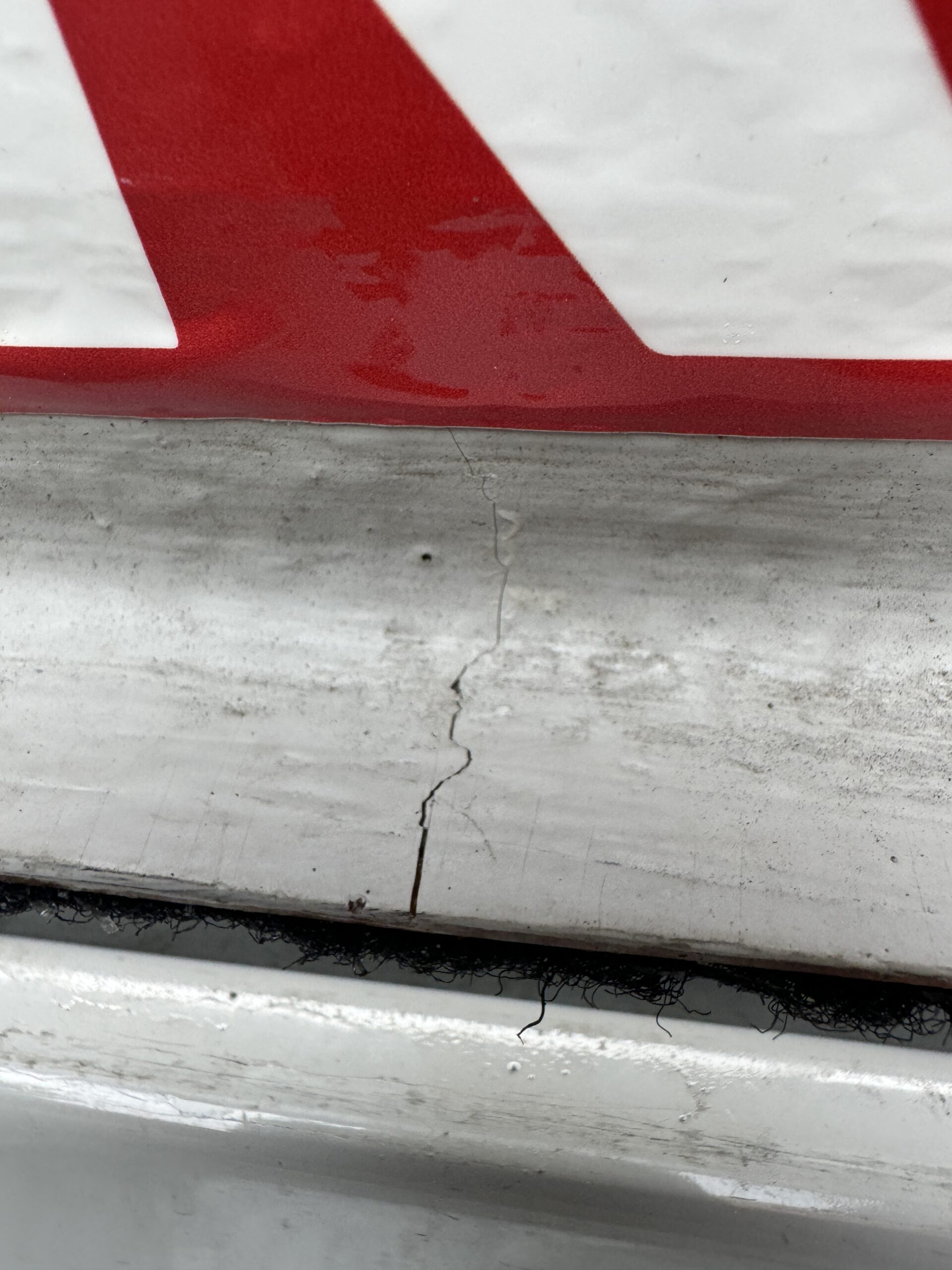 バスボートストレージ 修理