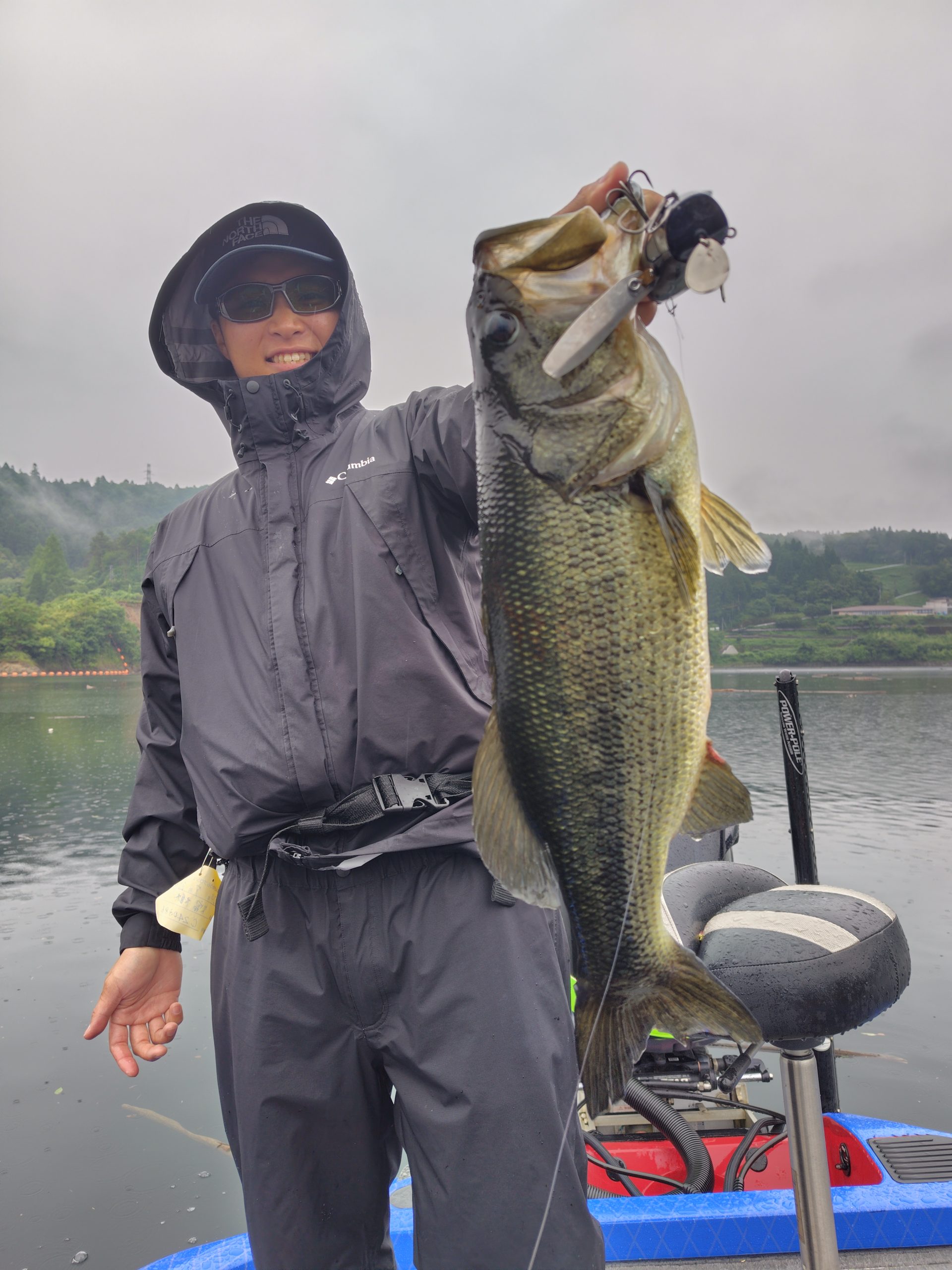 早明浦ダムバスフィッシング
