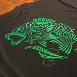 BIG SIGN×YOROIコラボTシャツ (ブラックバス )　